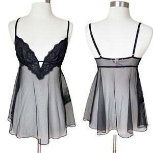 New Victoria’s Secret Chemise Babydoll Black Sheer Lace Small Sexy Deep Neck